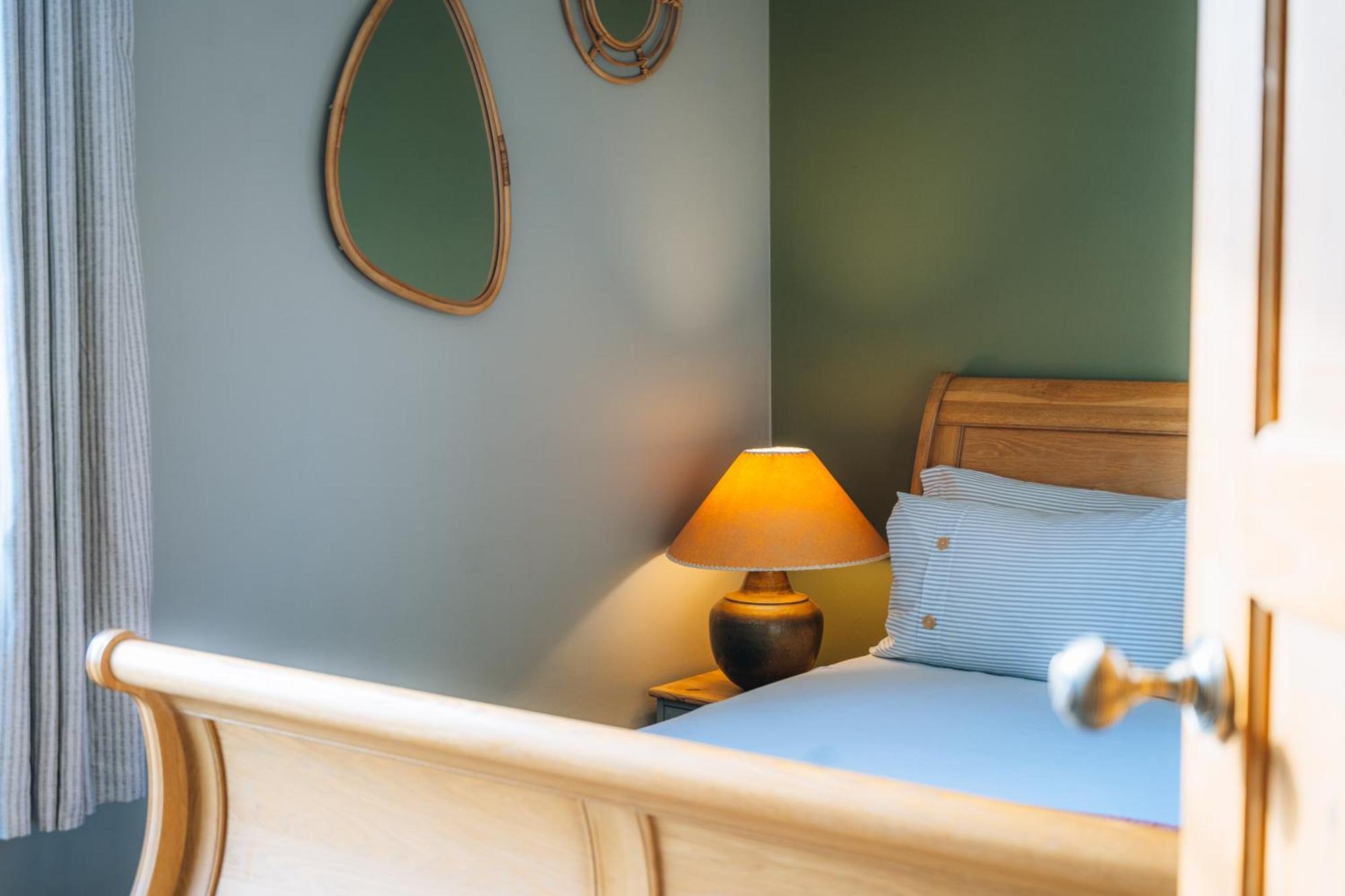 The Hideaway - Stratford Upon Avon - Central - Free Offstreet Parking - 2 Bedroom Luxury Apartment エクステリア 写真